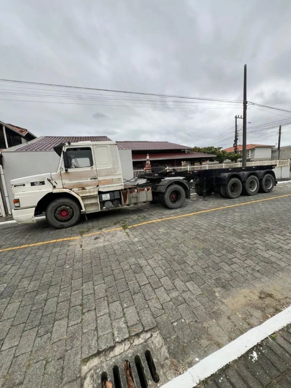 Scania 112 pronto para trabalhar