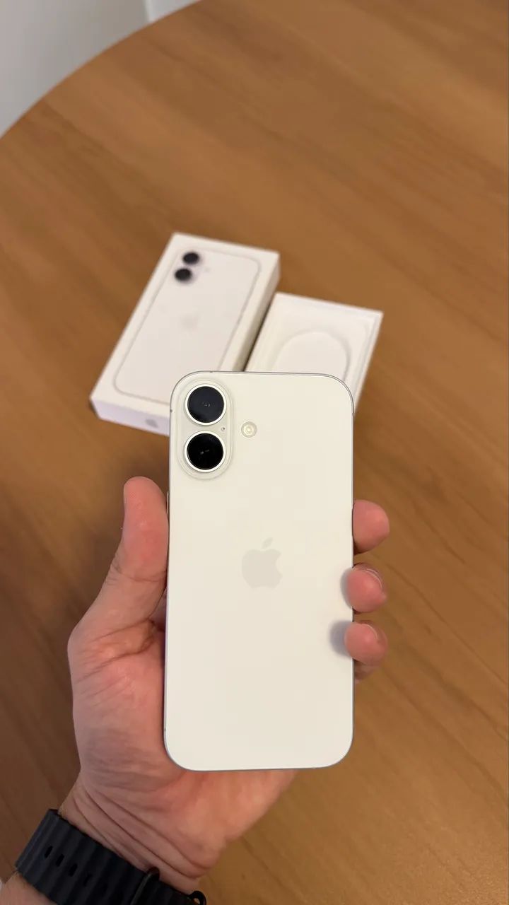 iPhone 17 White 256GB, Seminovo impecável, com Garantia Apple até