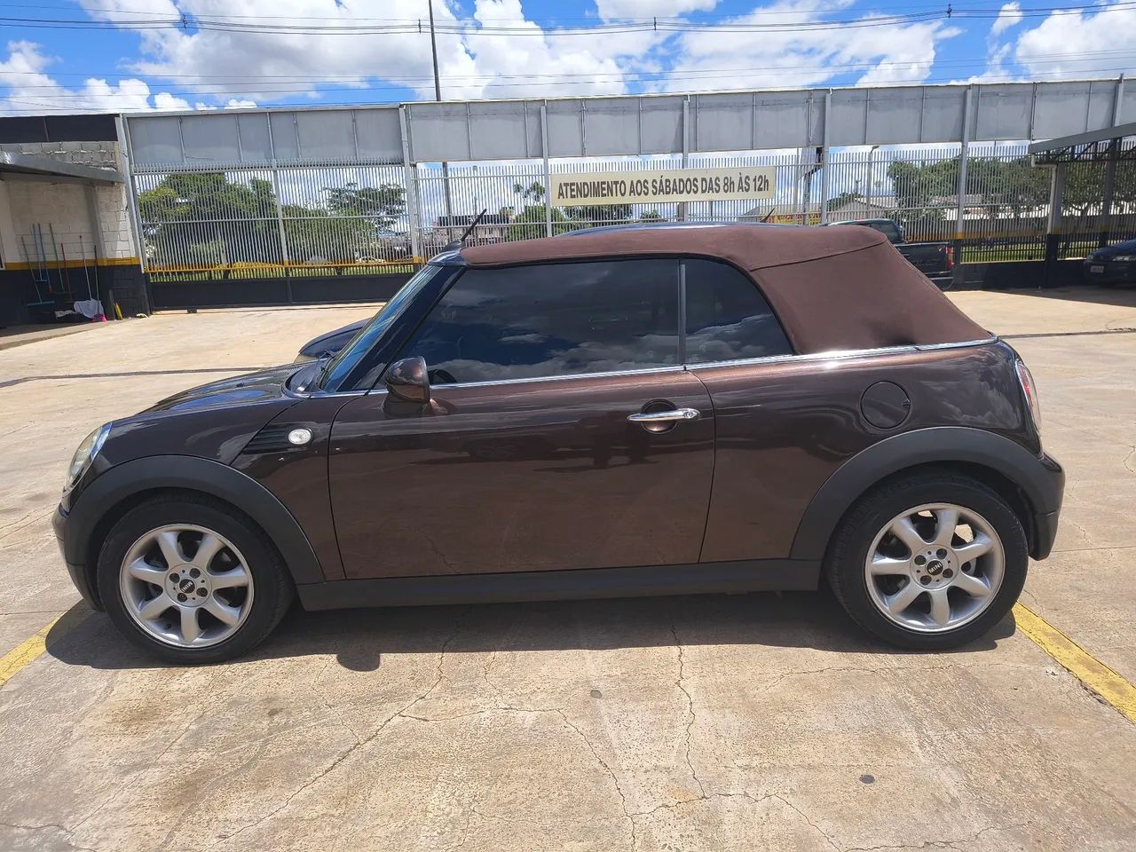 Mini Cooper Cabrio 1.6 Aut. 2010 - Foto 2