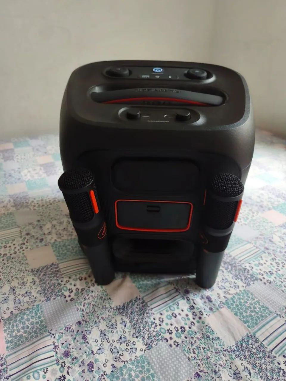 Caixa de som JBL Encore 2 com microfones - Foto 3