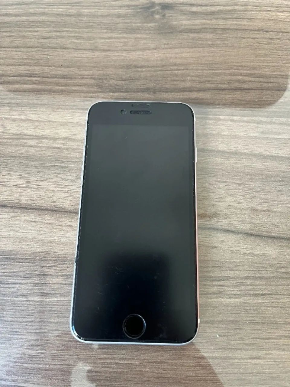 Iphone SE Modelo 2020, comprado em 2022, em excelente estado