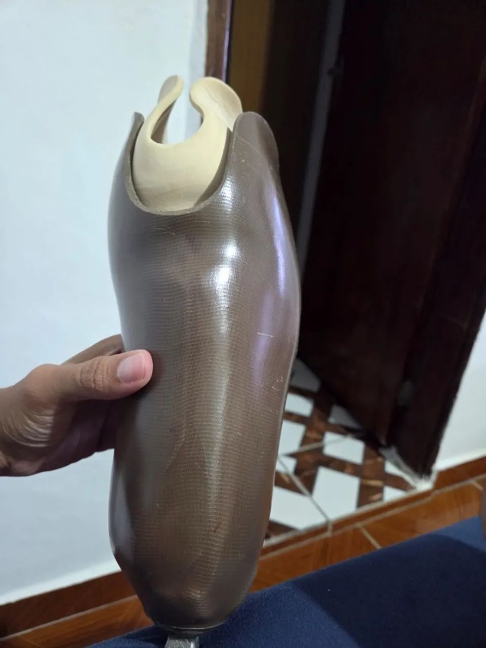 Prótese completa perna esquerda + dois encaixes - Foto 3