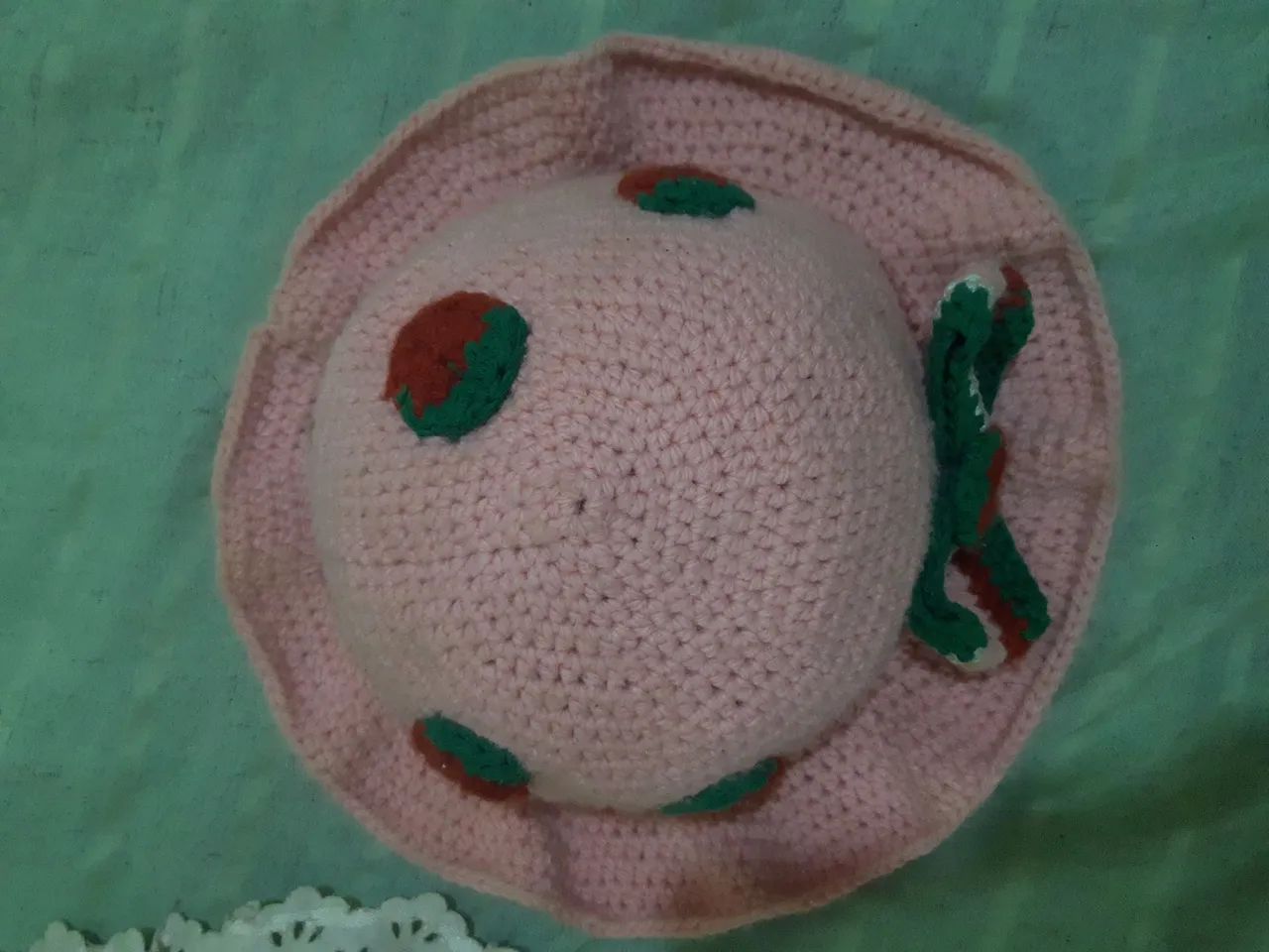 Chapéu de crochê da moranguinho  - Foto 3
