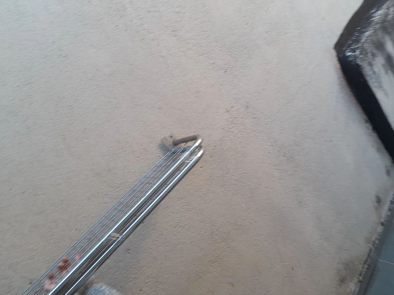 CABIDEIRA 2 UNIDADES COM APOIO PARA CAIXAS OU SAPATOS - Foto 3
