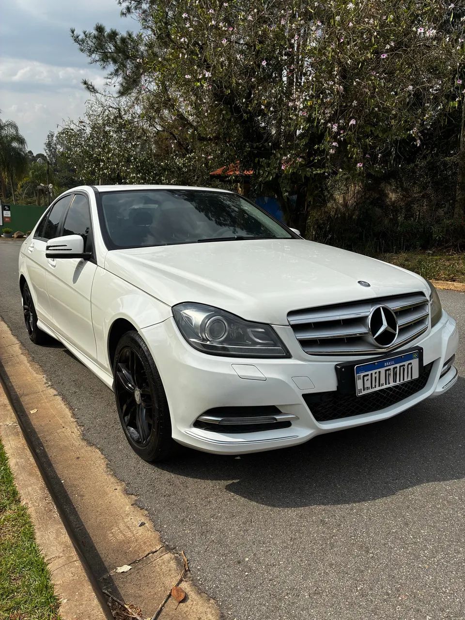 Mercedes-Benz C-200 C-200 CGI Avantgarde 1.8 16V 184cv Aut. 2014