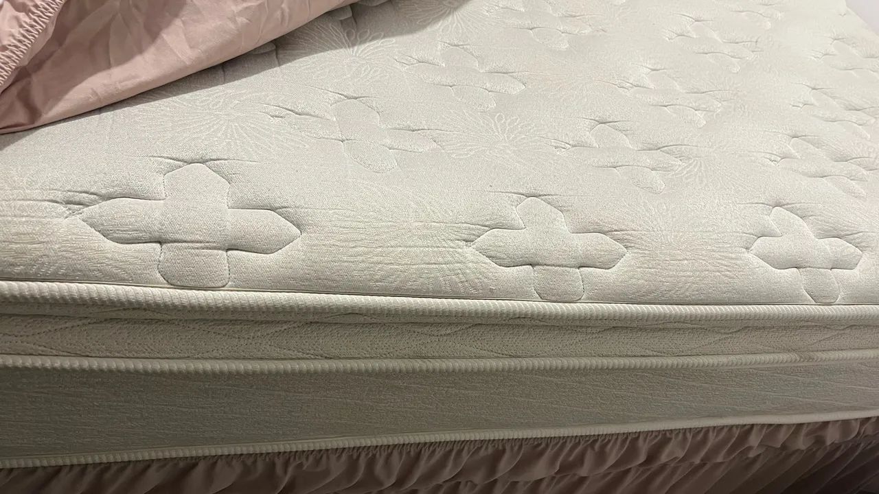 Colchão queensize umaflex Itália 