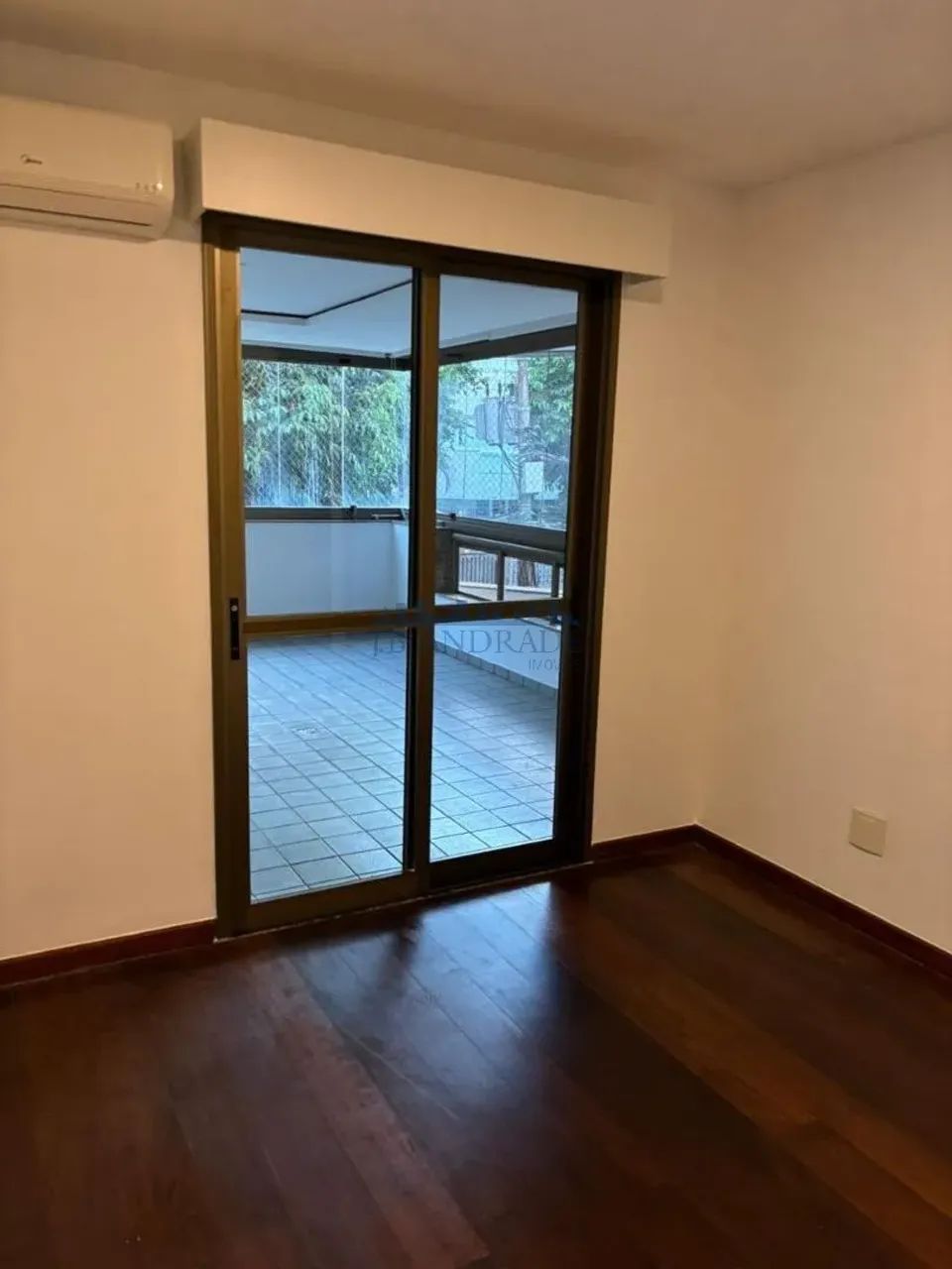 Jardim Oceânico  157 m² | 3 Quartos (1 Suíte) | Varanda com Jacuzzi e Churrasqueira | 2 Va - Foto 9