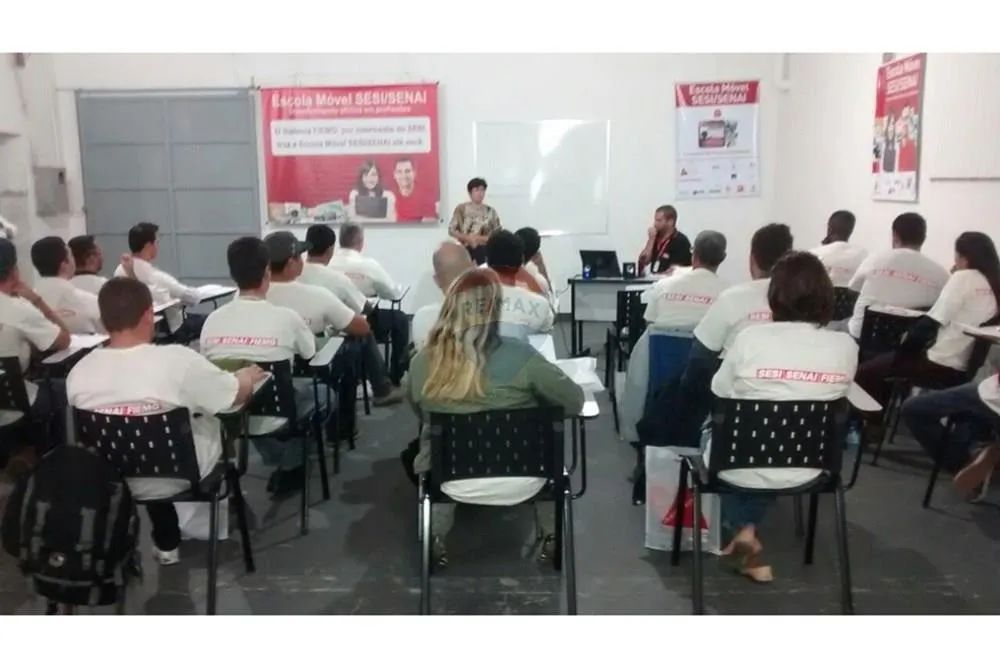 Galpão com 350m2 para aluguel na Vila Ideal - Foto 3