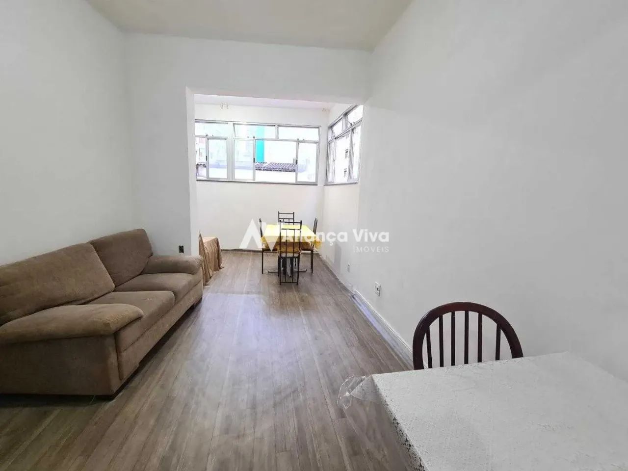 Apartamento a venda com 2 quartos e varanda e dependencia completa - Foto 2