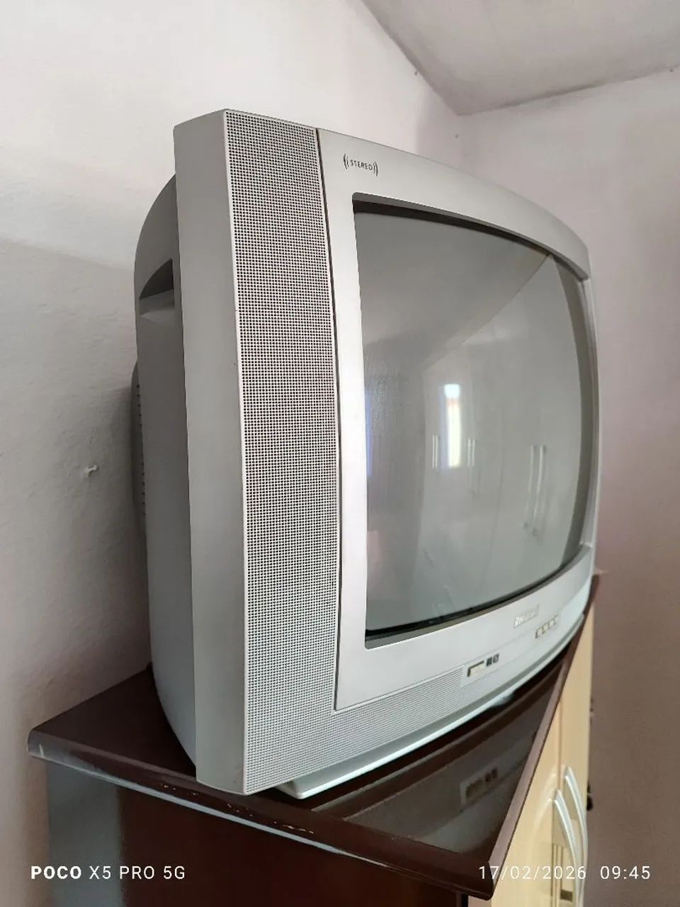 Televisão de 20 polegadas mais o conversor  - Foto 2