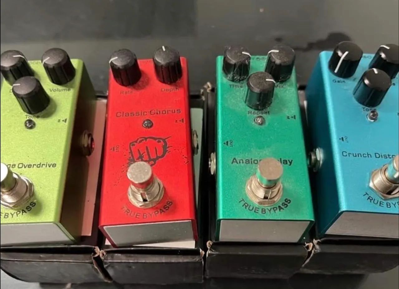 Pedais analógicos de Guitarra