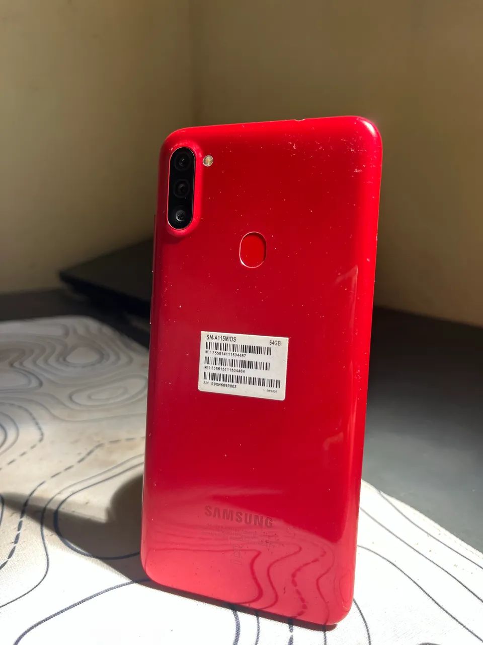 Samsung Galaxy A11 64GB R$200 - Tela com marca - Foto 3