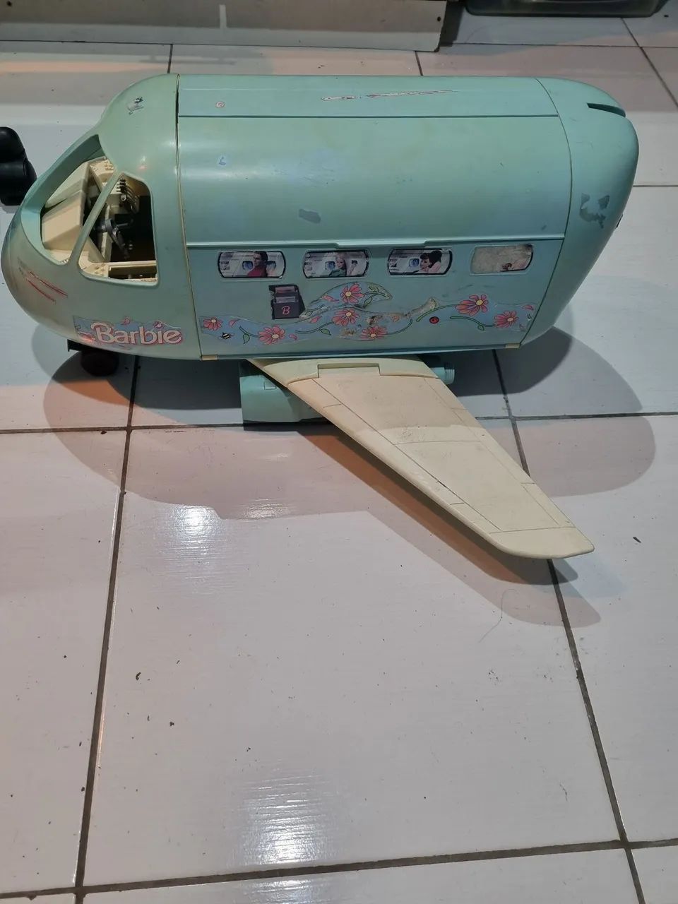 Avião antigo da Barbie