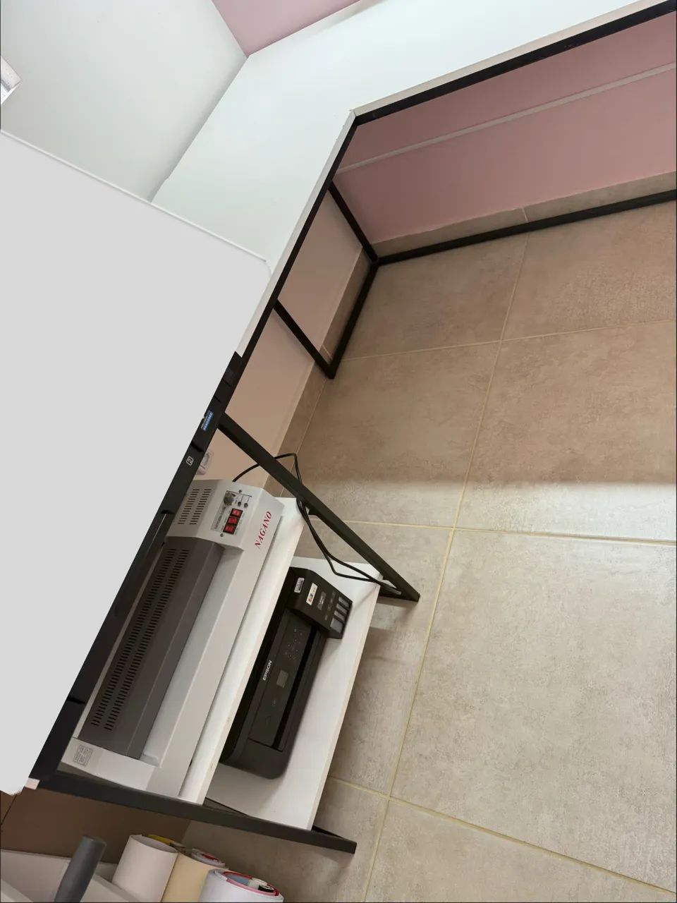 Mesa em L de MDF + Metalon  - Foto 4