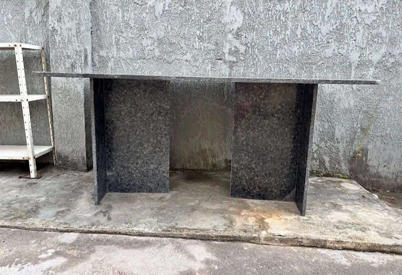Mesa de Mármore/ granito bem conservada! VALOR NEGOCIÁVEL 65576100366337121