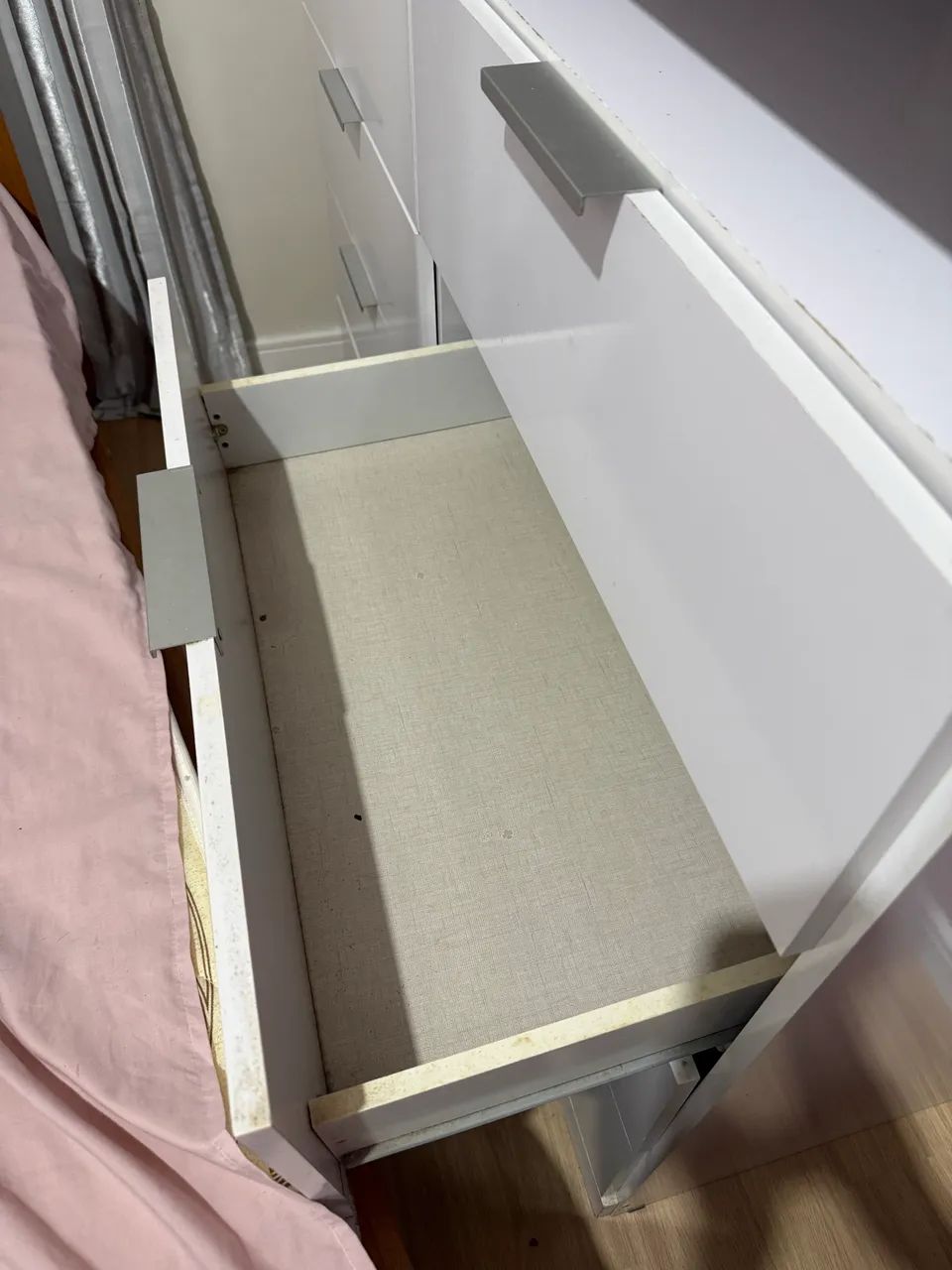 Cômoda 9 gavetas 