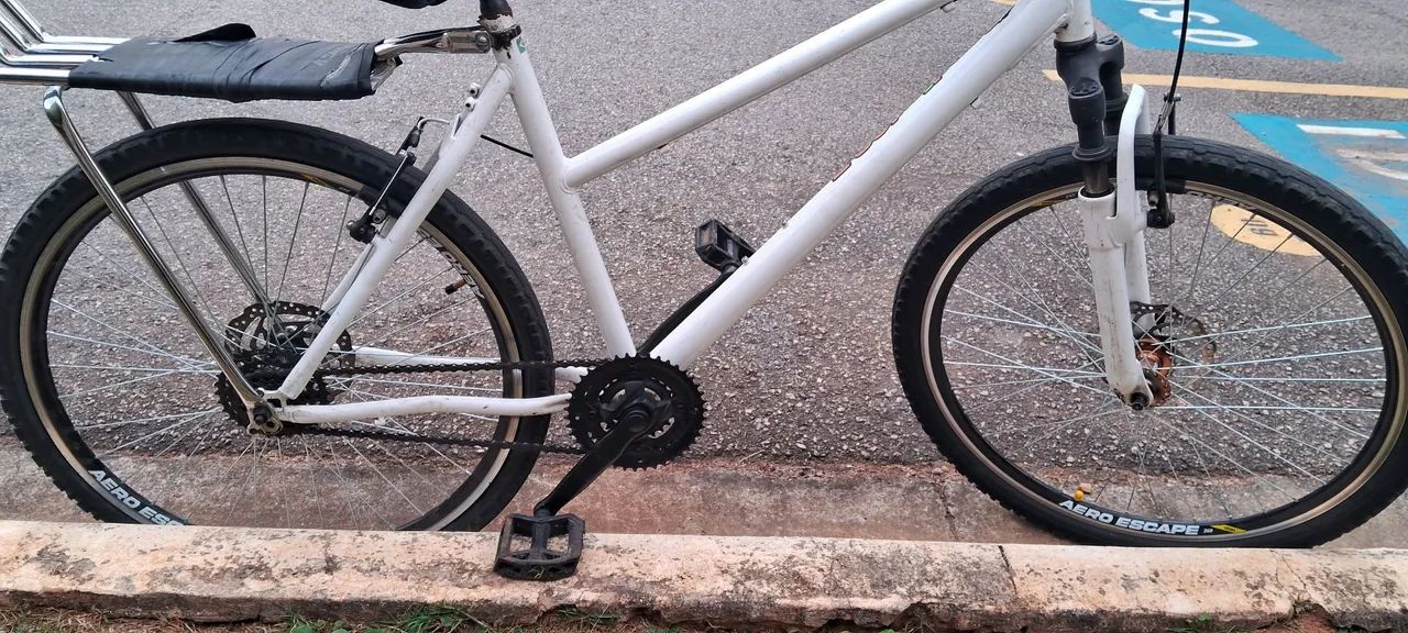 Bicicleta Aro 26 - R$ 400 - Foto 4
