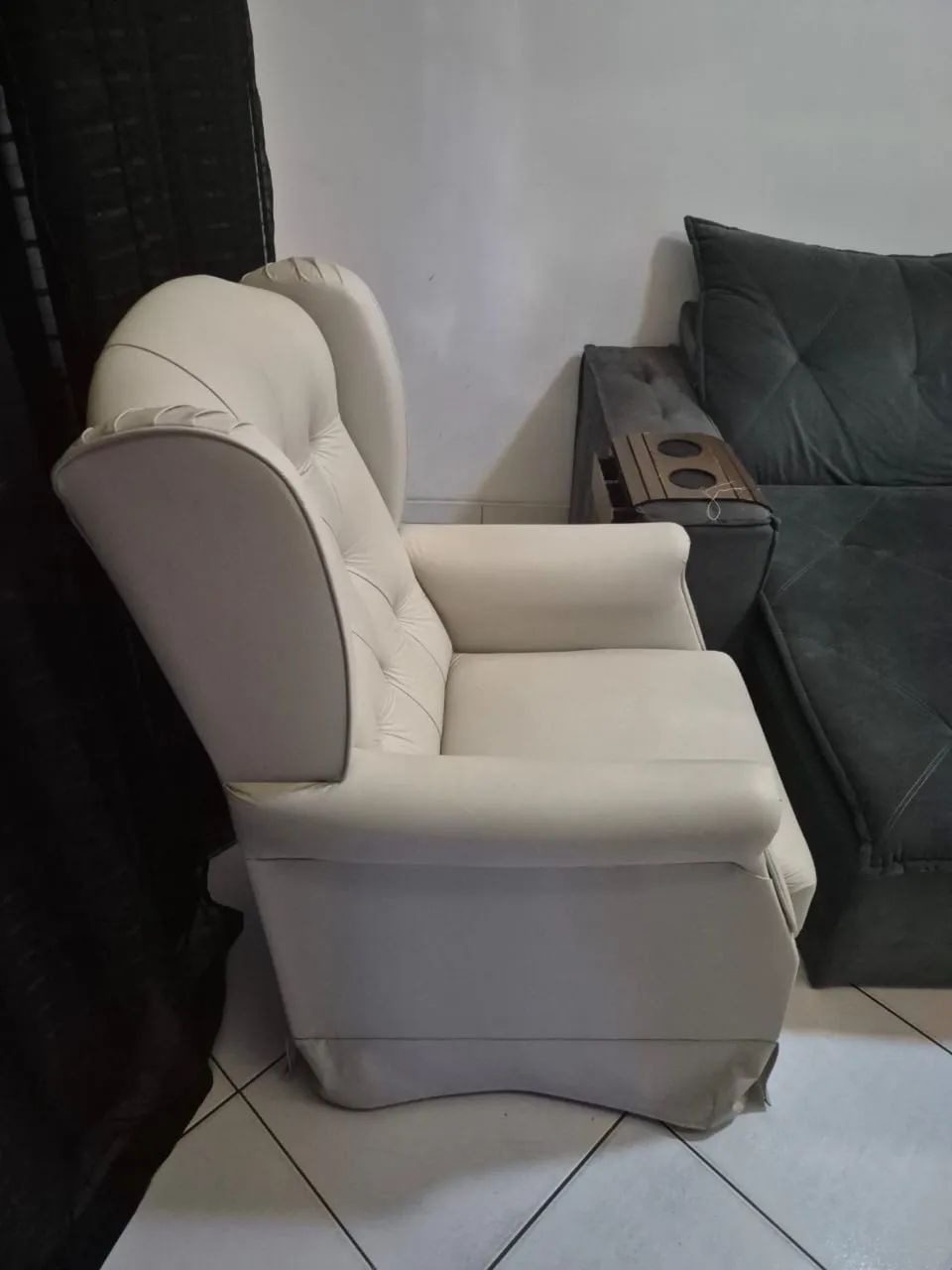 Poltrona de Amamentação com Balanço + Puff. - Foto 5