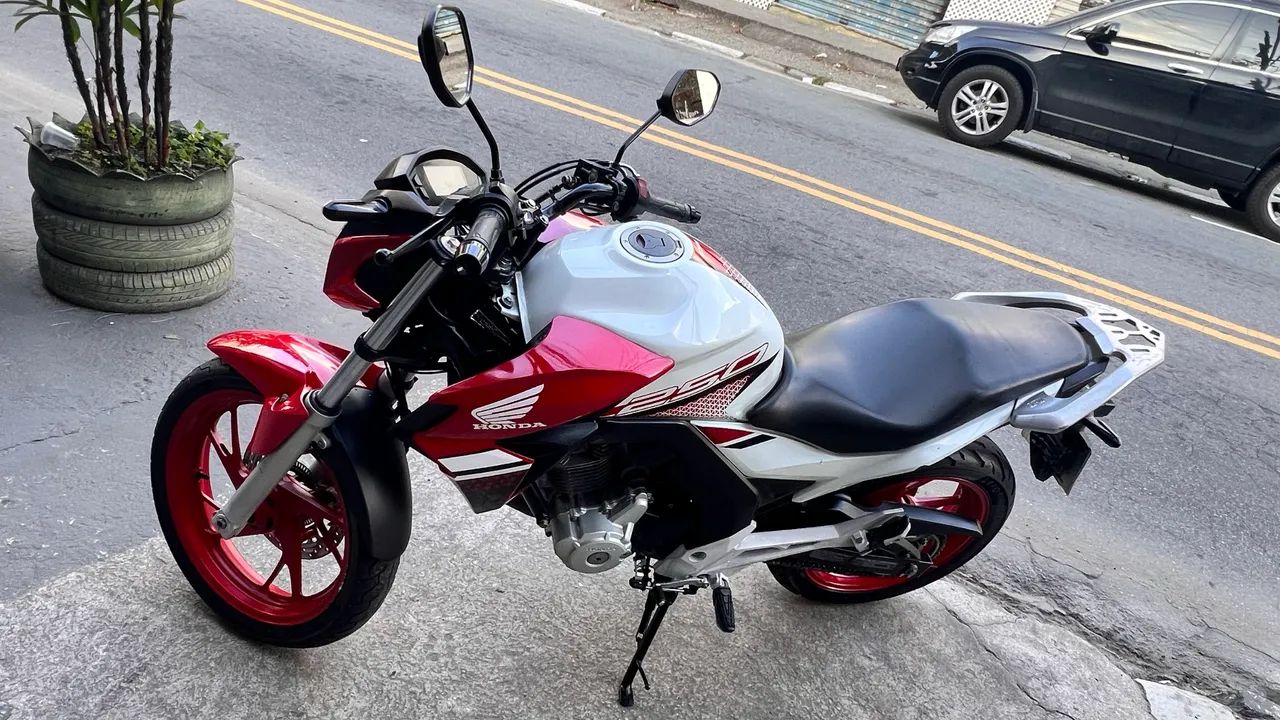 CB TWISTER 2022 ABS - Foto 2