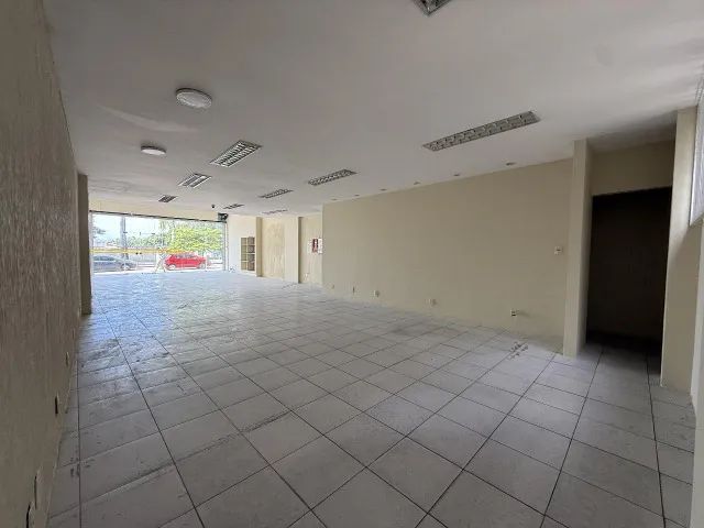 Lojao Estrada do Galeao - ILHA 200m2 cada - Foto 4