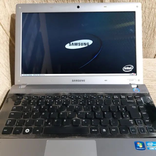 Notebook Samsung 14 pol - Intel i3 - RV420, modelo NP-RV420-AD2BR