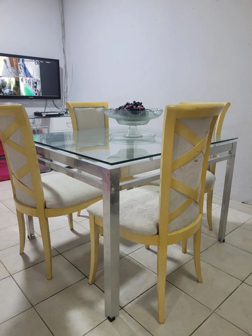 Mesa 4 cadeiras  - Foto 4