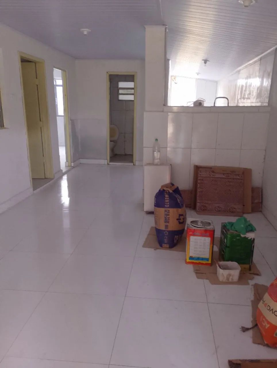 Alugo casa 