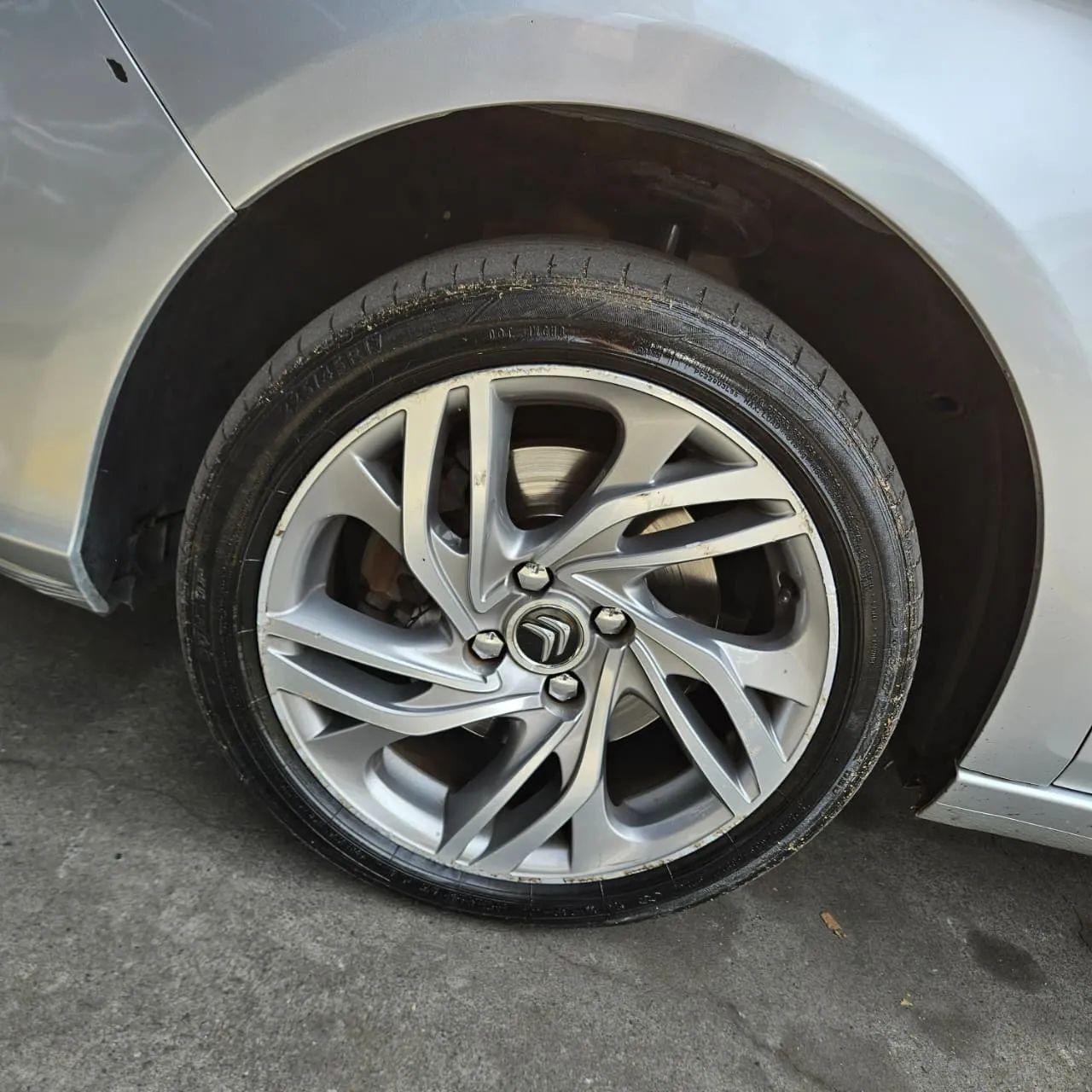 Citroën C4 Lounge Exclusive 1.6 Turbo Flex Aut., foto 20 de 20