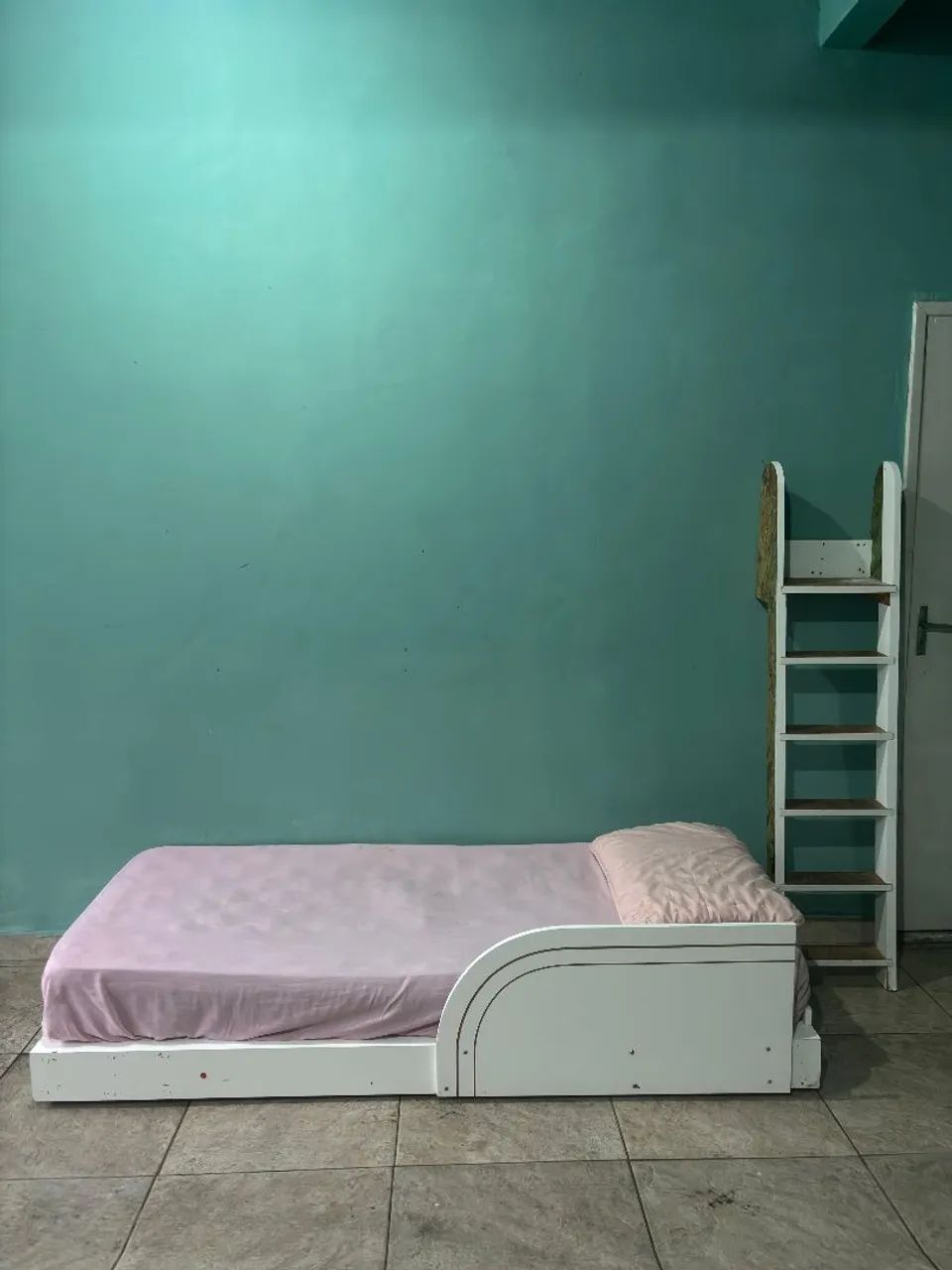 CAMA AÉREA 100% MDF