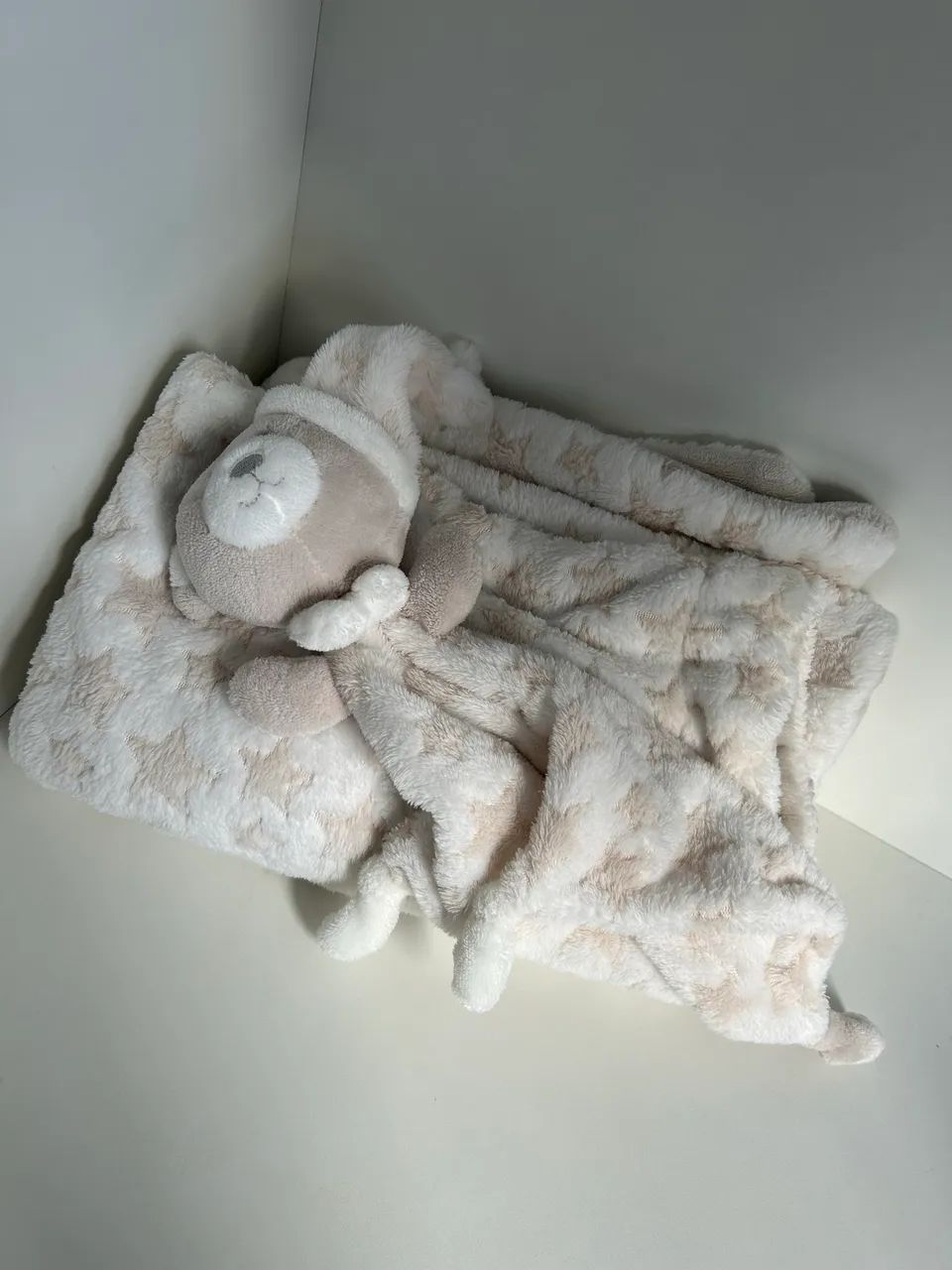 naninha de pelúcia com cobertor para bebê