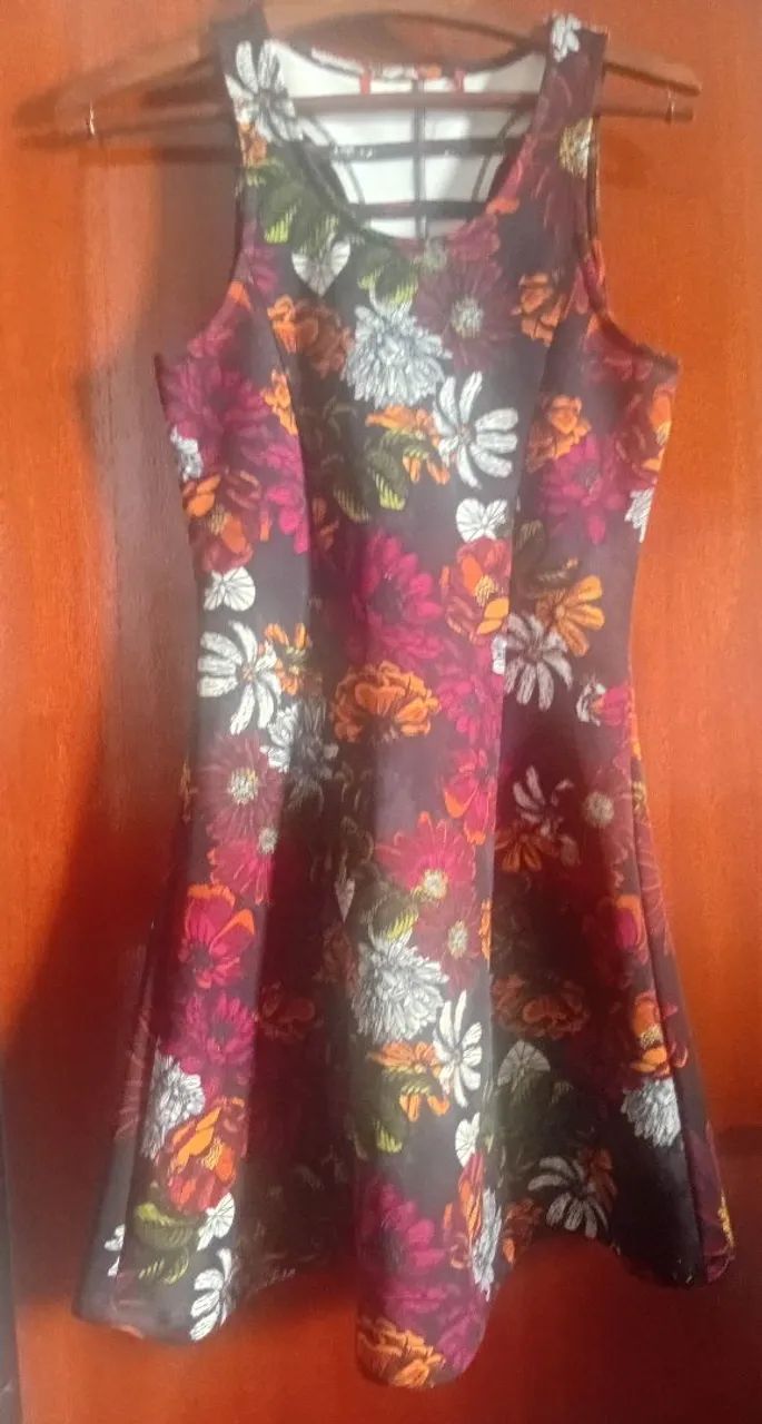 3 vestidos floral e renda - Foto 5