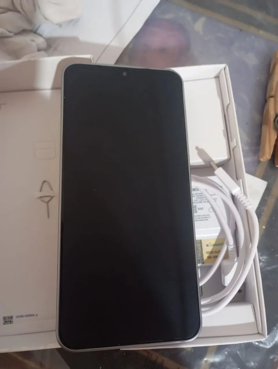 Vende_se este celular galaxy A17 na caixa