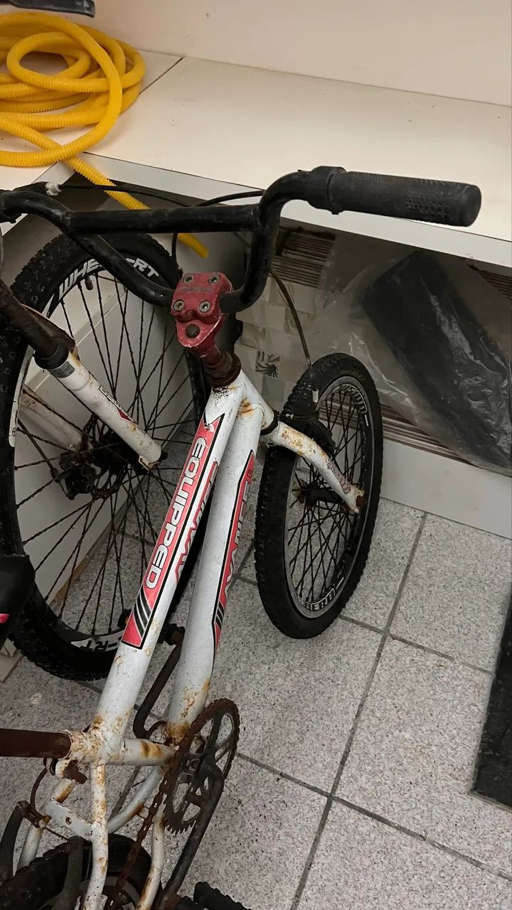 Bicicletas (Grande e Pequena)  - Foto 5