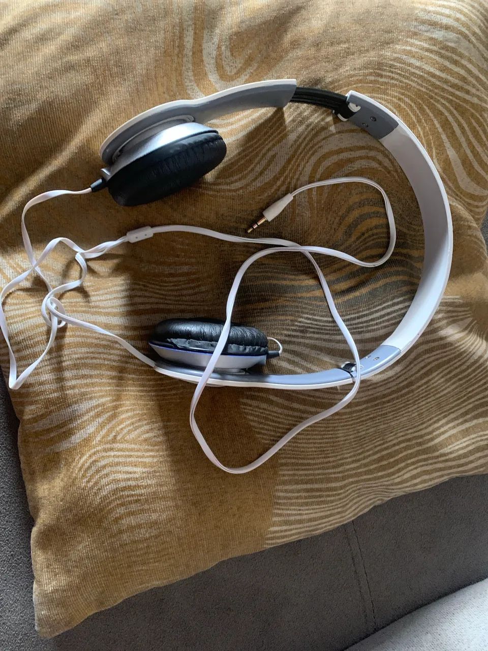 Fone de ouvido com fio - Foto 2