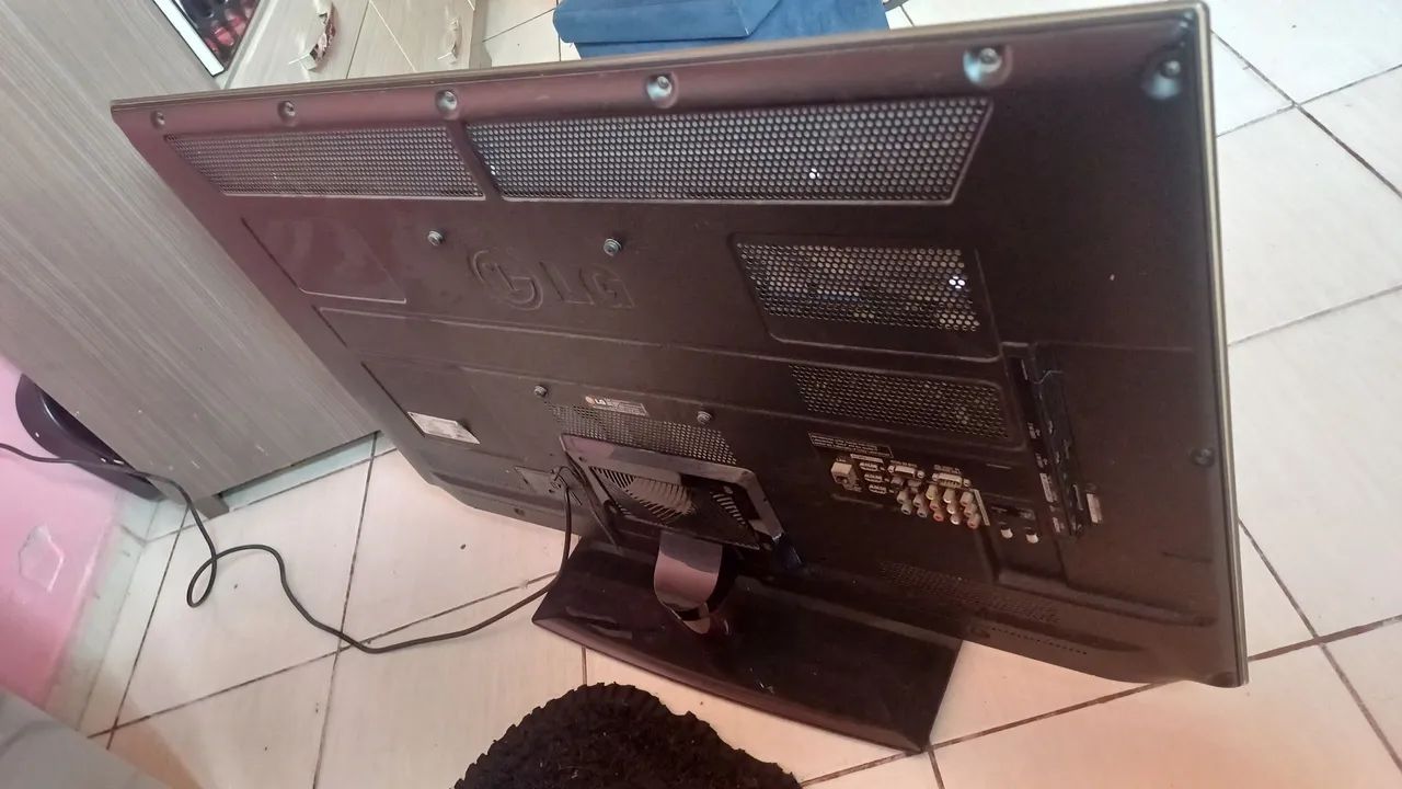 Vendo TV LG 42" - Foto 2