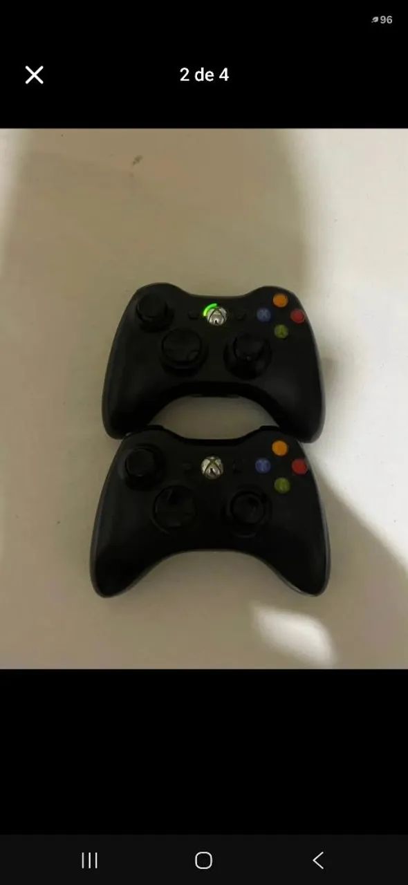 2 controles originais funcionando perfeitamente 