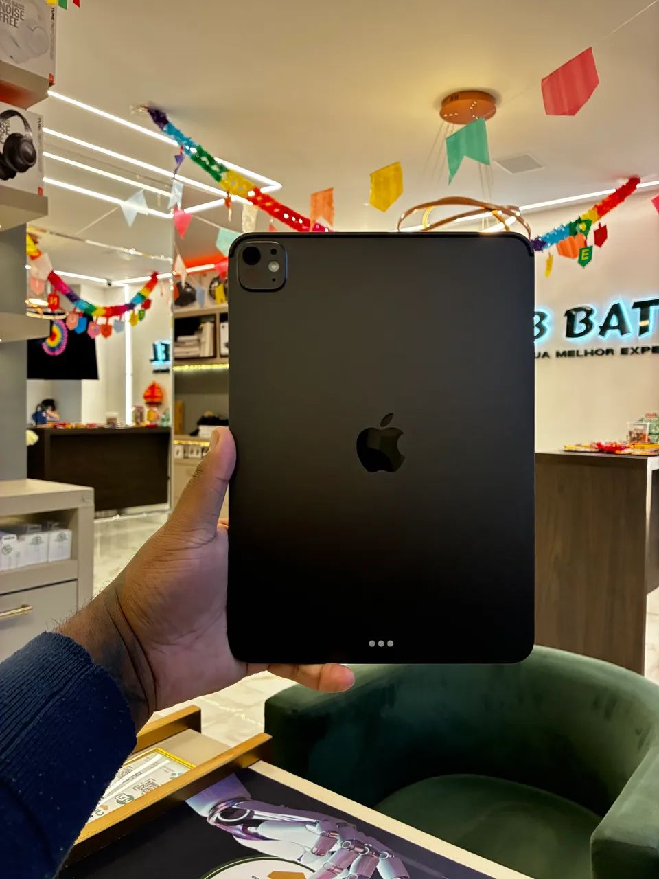 iPad Pro M4 11 256GB WiFi 100% - Loja Física - Tablets e E-Readers