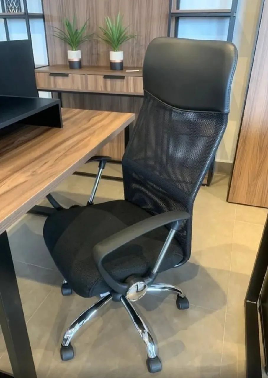 Cadeira de Escritório Ergonômica de Couro Sintético (Nova na Caixa) - Foto 5