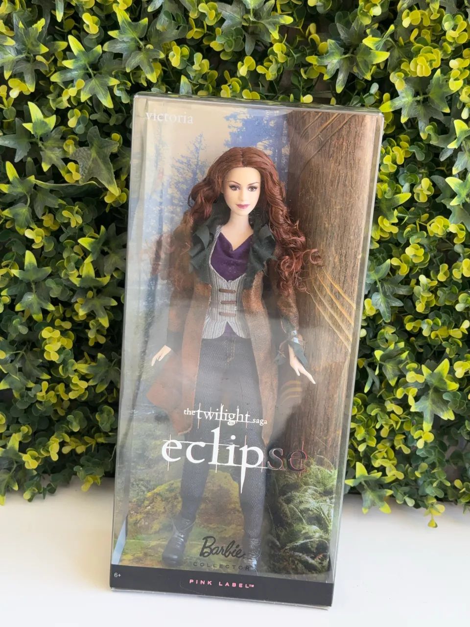 Boneca Barbie collector  Twilight Saga Eclipse Victoria - Foto 3