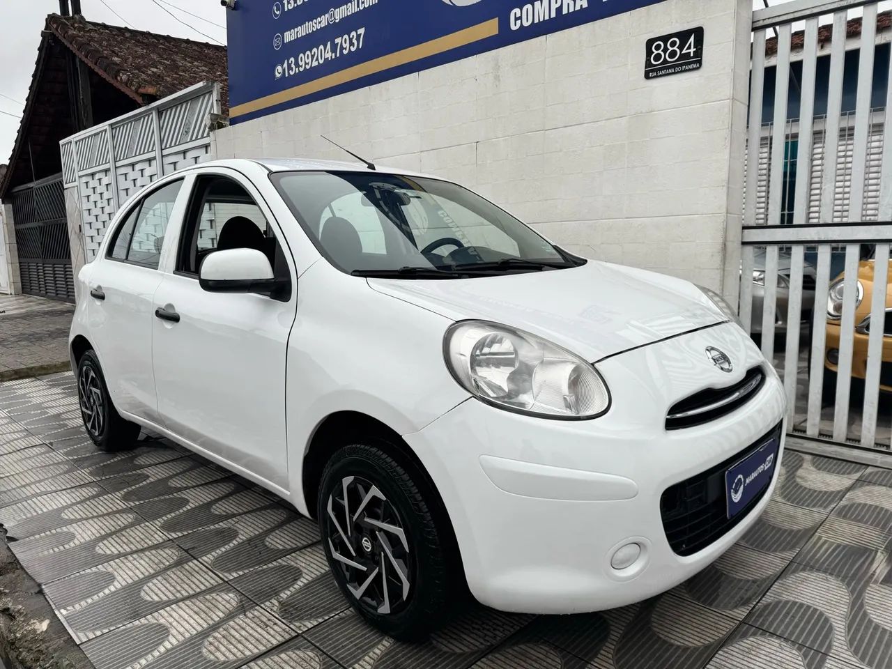 Nissan March