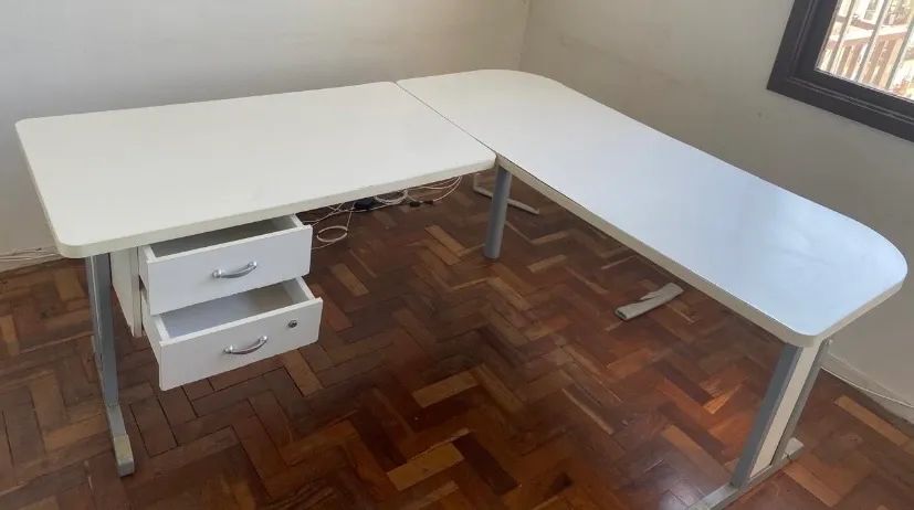 MESA/ESTA ÇÃO DE TRABALHO  - Foto 2