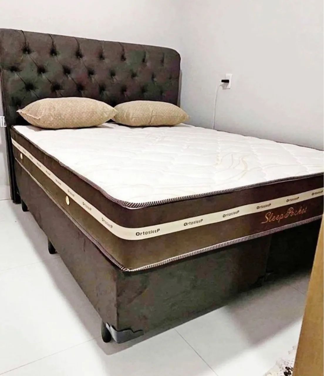 Cama casal colchão e base