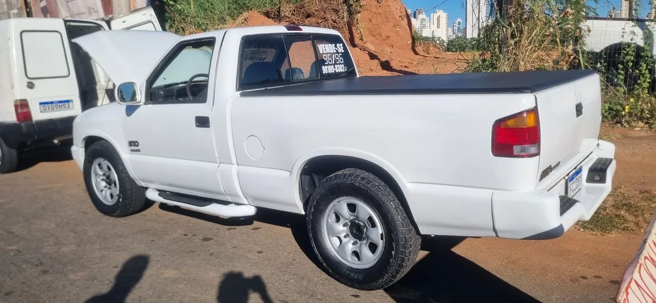 Chevrolet S10 Pick-up Luxe 2.2 MPFI / EFI 1996