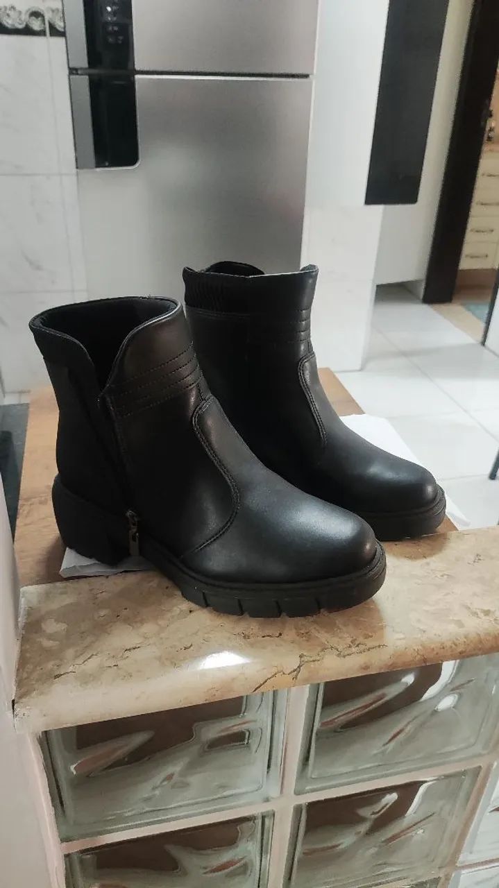  2 tênis e uma bota feminino  - Foto 2