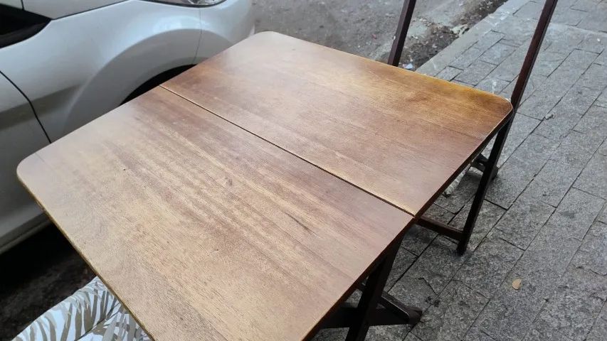 Conjunto Mesa e Cadeiras Dobráveis de Madeira - Foto 2
