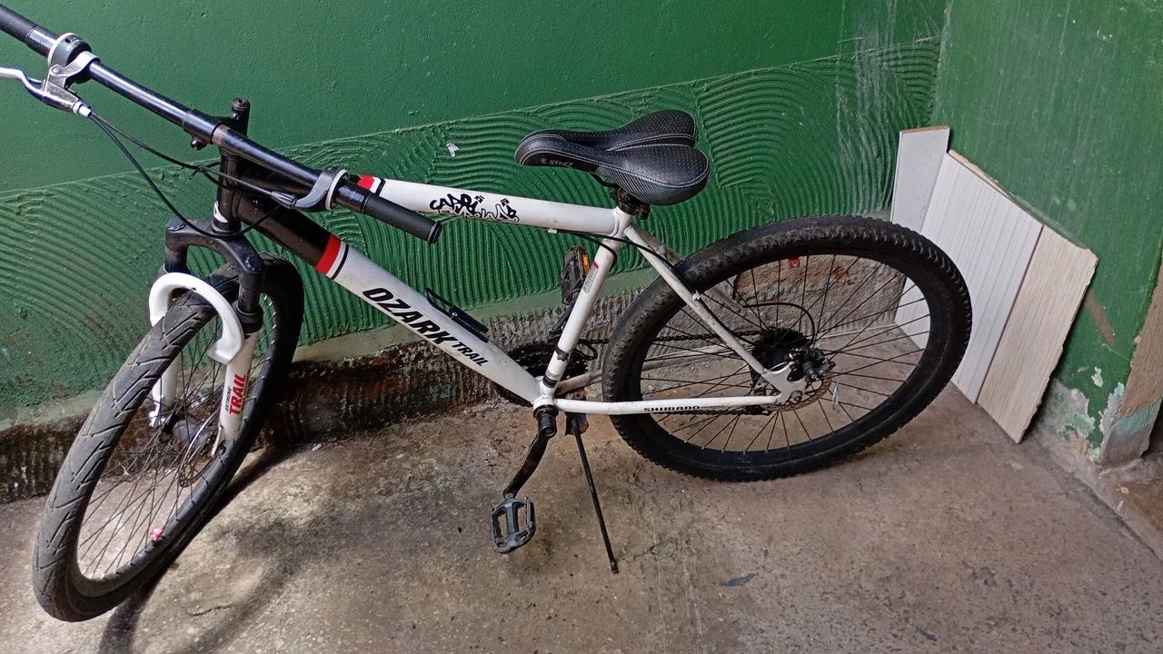 Baki aro 26 bem conservada troco no iPhone 