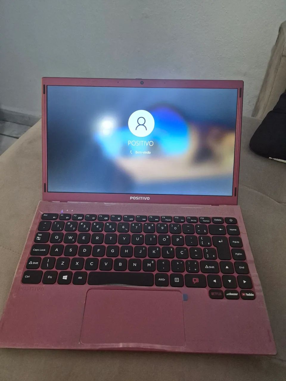 Vende-se Notebook Positivo Motion Q464C