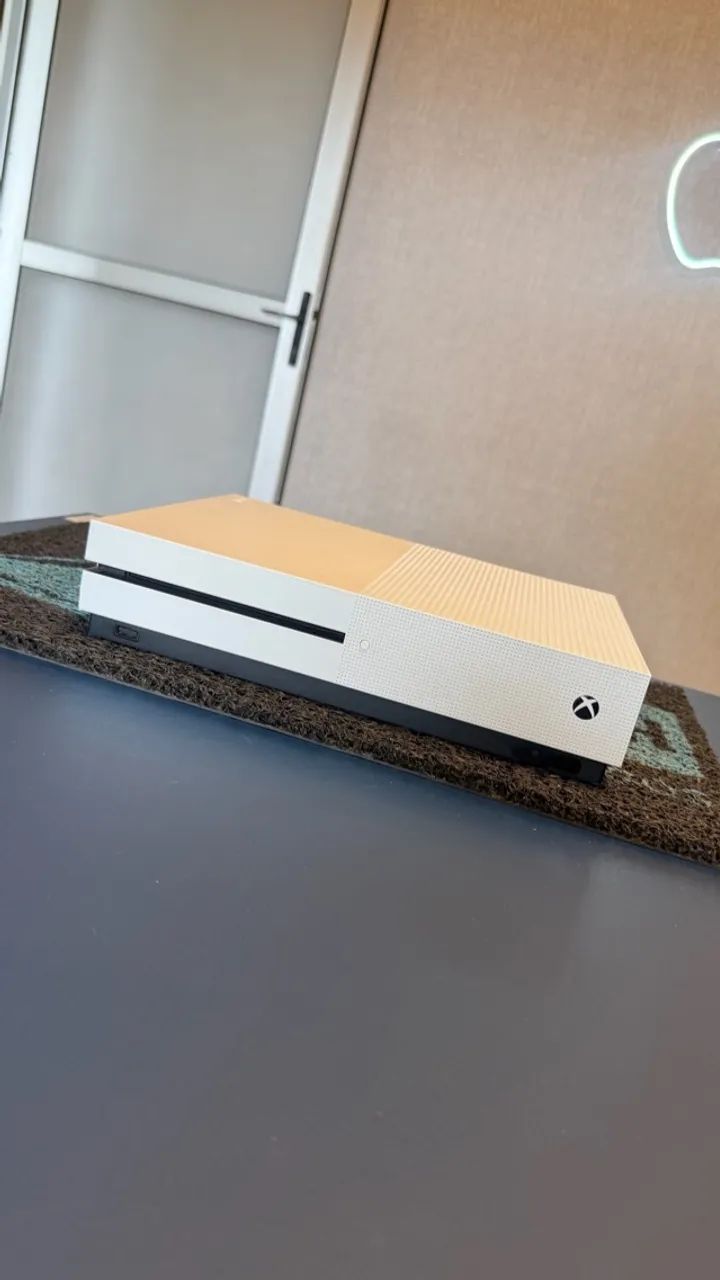 Xbox One S