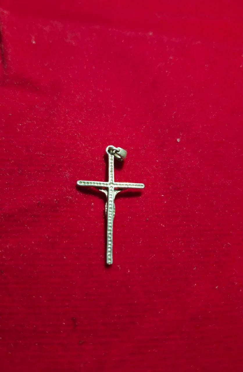 Pingente de prata Cruz com Jesus cristo - Foto 2
