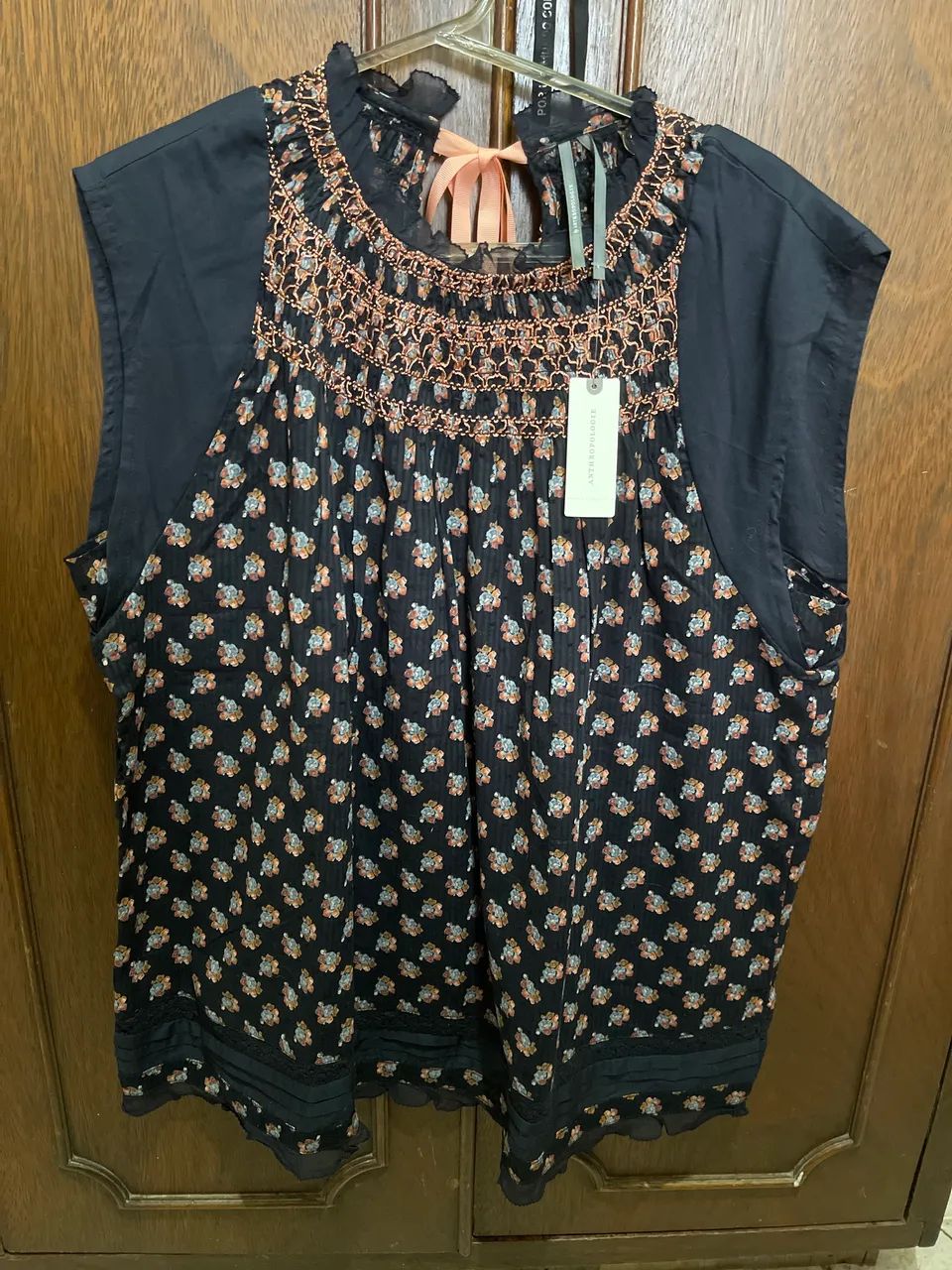 Bata Anthropologie bordada